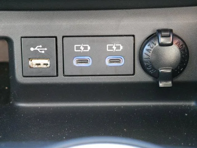 2022 Toyota Highlander XLE - Photo 21