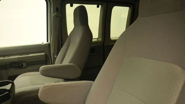 Used 2012 Oxford White Ford XLT image 18