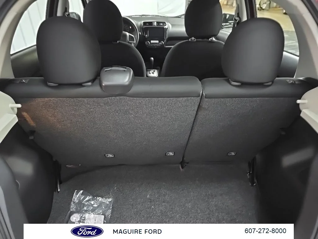 Used 2024 Red Mitsubishi ES image 14