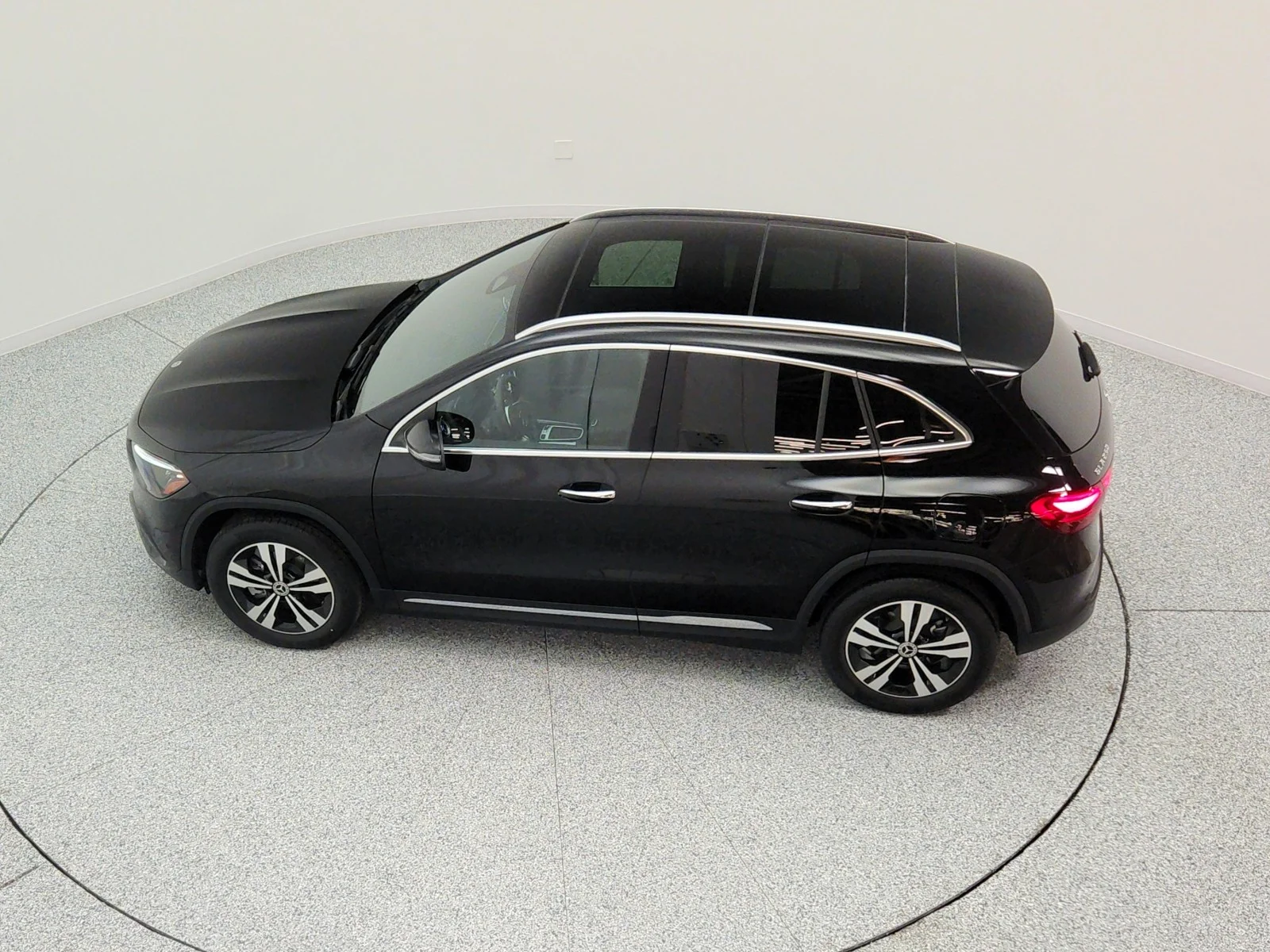Certified Used 2024 Night Black Mercedes-Benz GLA 250 SUV image 31