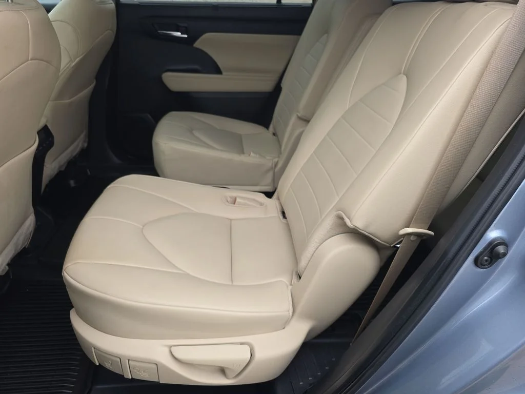 Used 2024  Toyota XLE image 24