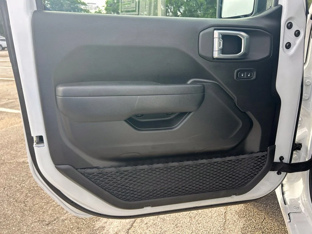 Used 2026 White Jeep Sport image 33