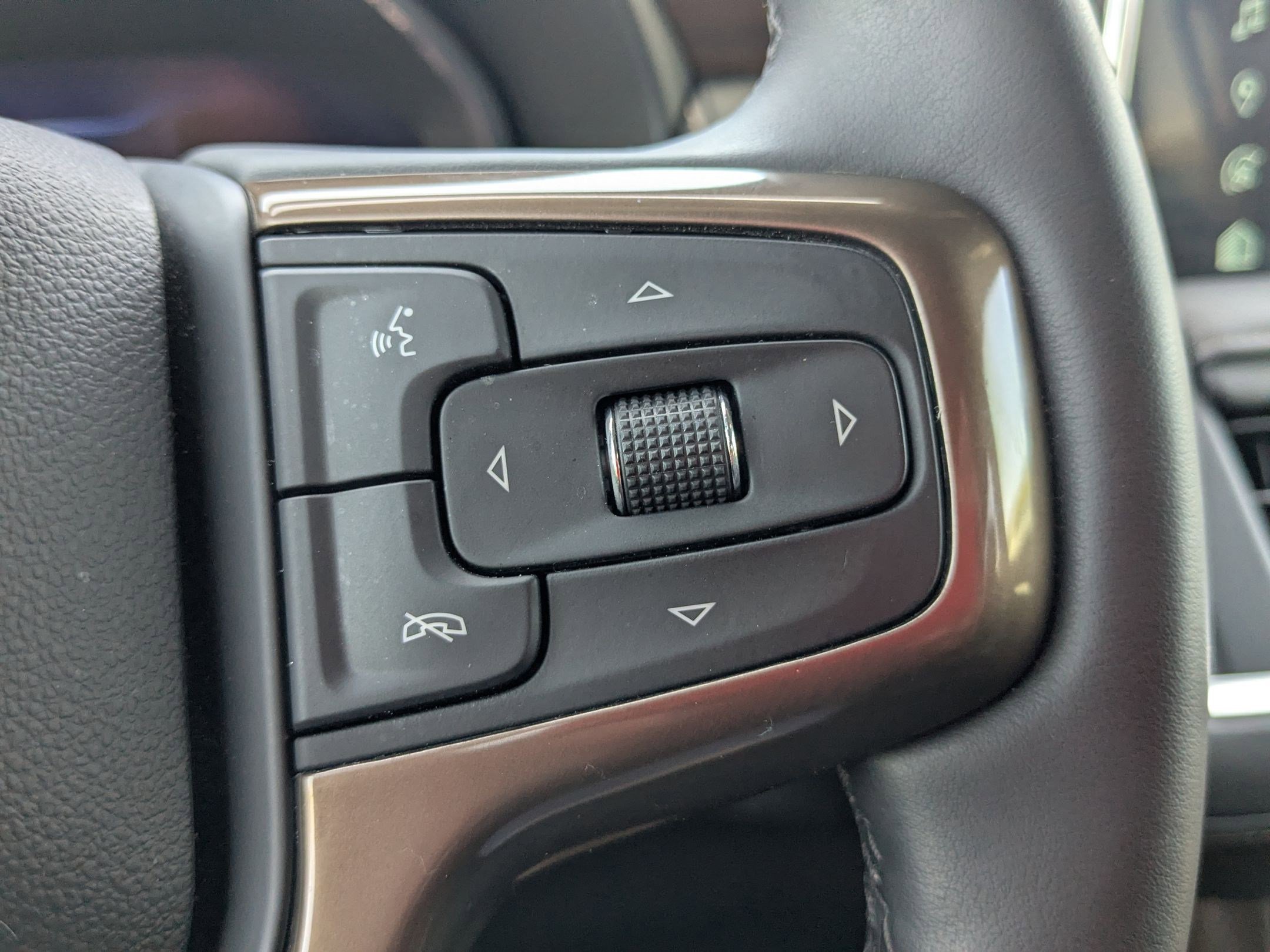 Certified Used 2023 Summit White Chevrolet High Country image 18