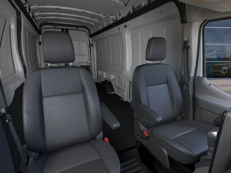New 2026 Oxford White Ford Cargo Van image 31
