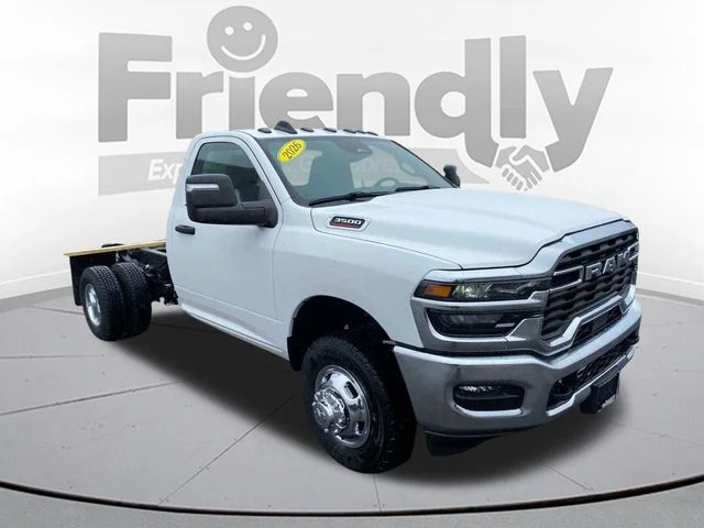 New 2026 Bright White Clear-Coat Exterior Paint RAM Tradesman image 3