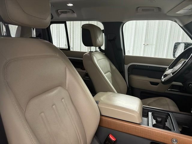 Used 2020 Fuji White Land Rover HSE image 24