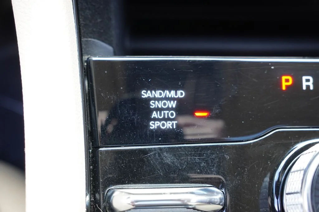 Certified Used 2022 Velvet Red Pearlcoat Jeep Limited image 34