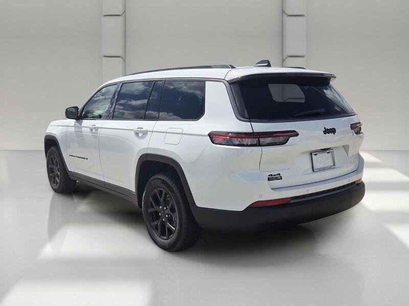 New 2026 Bright White Clearcoat Jeep LAREDO ALTITUDE 4X4 image 3
