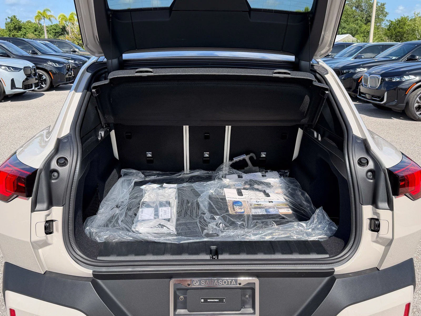 New 2026 Dune Grey Metallic BMW xDrive28i image 11