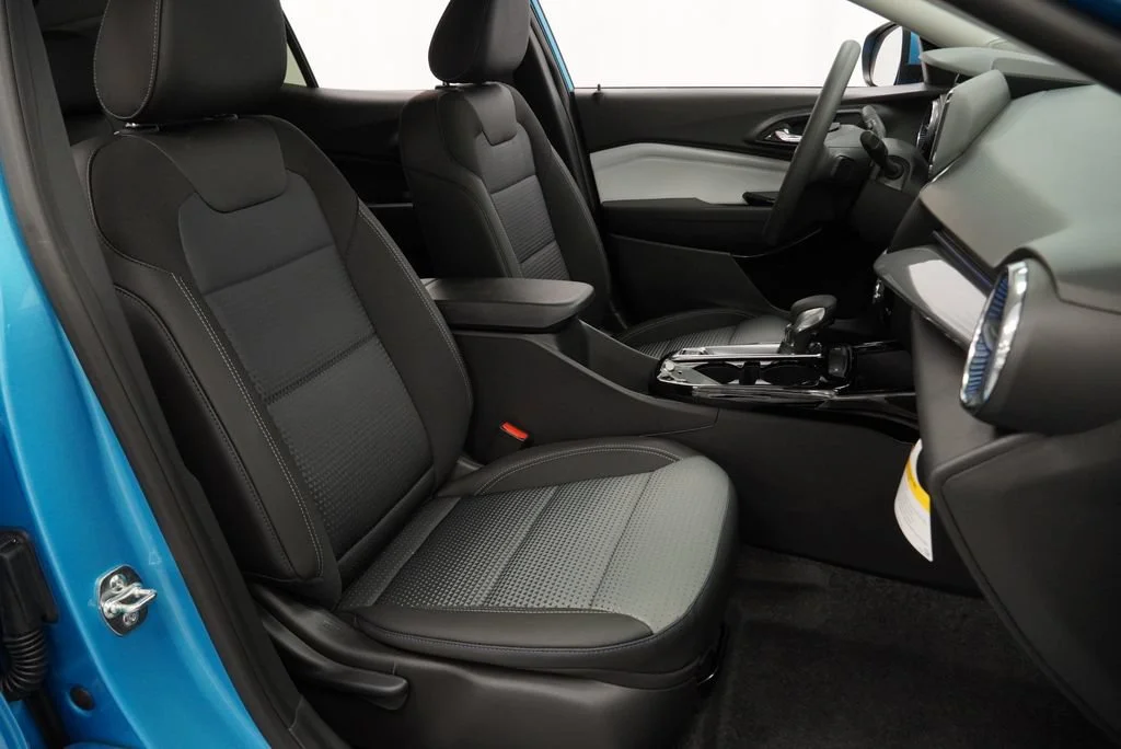 New 2026 Marina Blue Metallic Chevrolet LT image 28