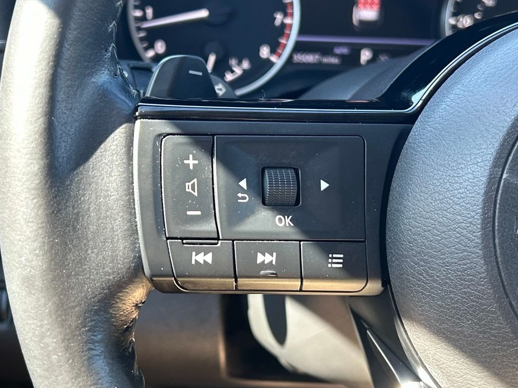 Used 2022 Blue Nissan SL image 21