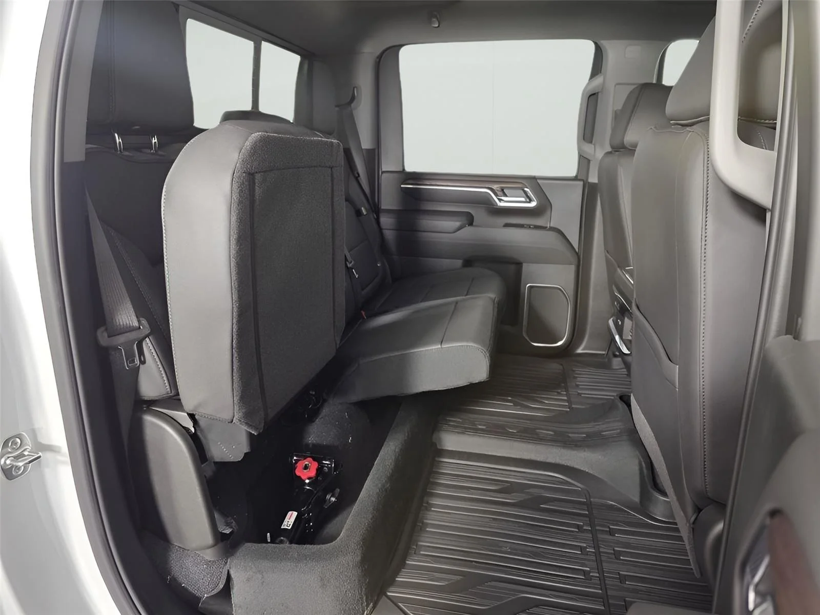 2025 GMC Sierra 2500HD SLT - Photo 24