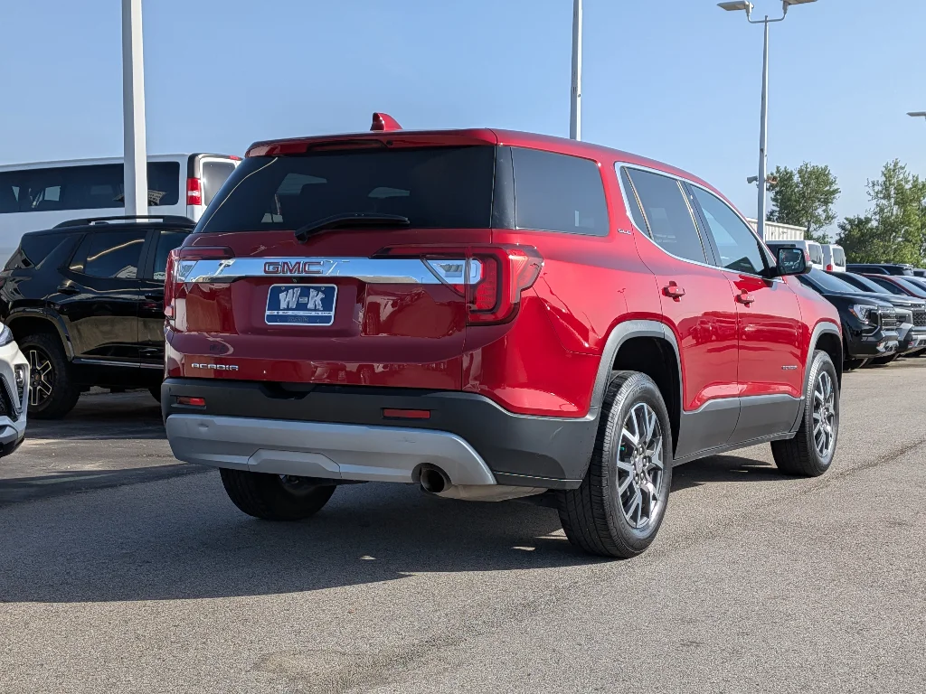 Used 2021 Cayenne Red Tintcoat GMC SLE image 3