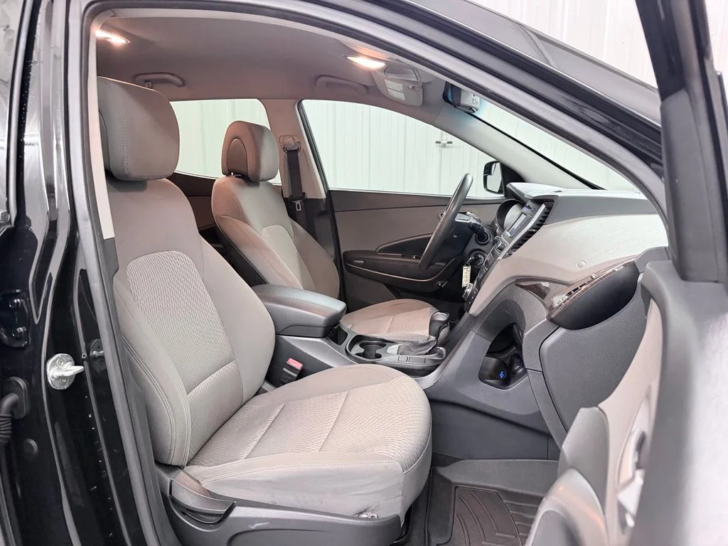Used 2017 Black Hyundai 2.4 Base image 35