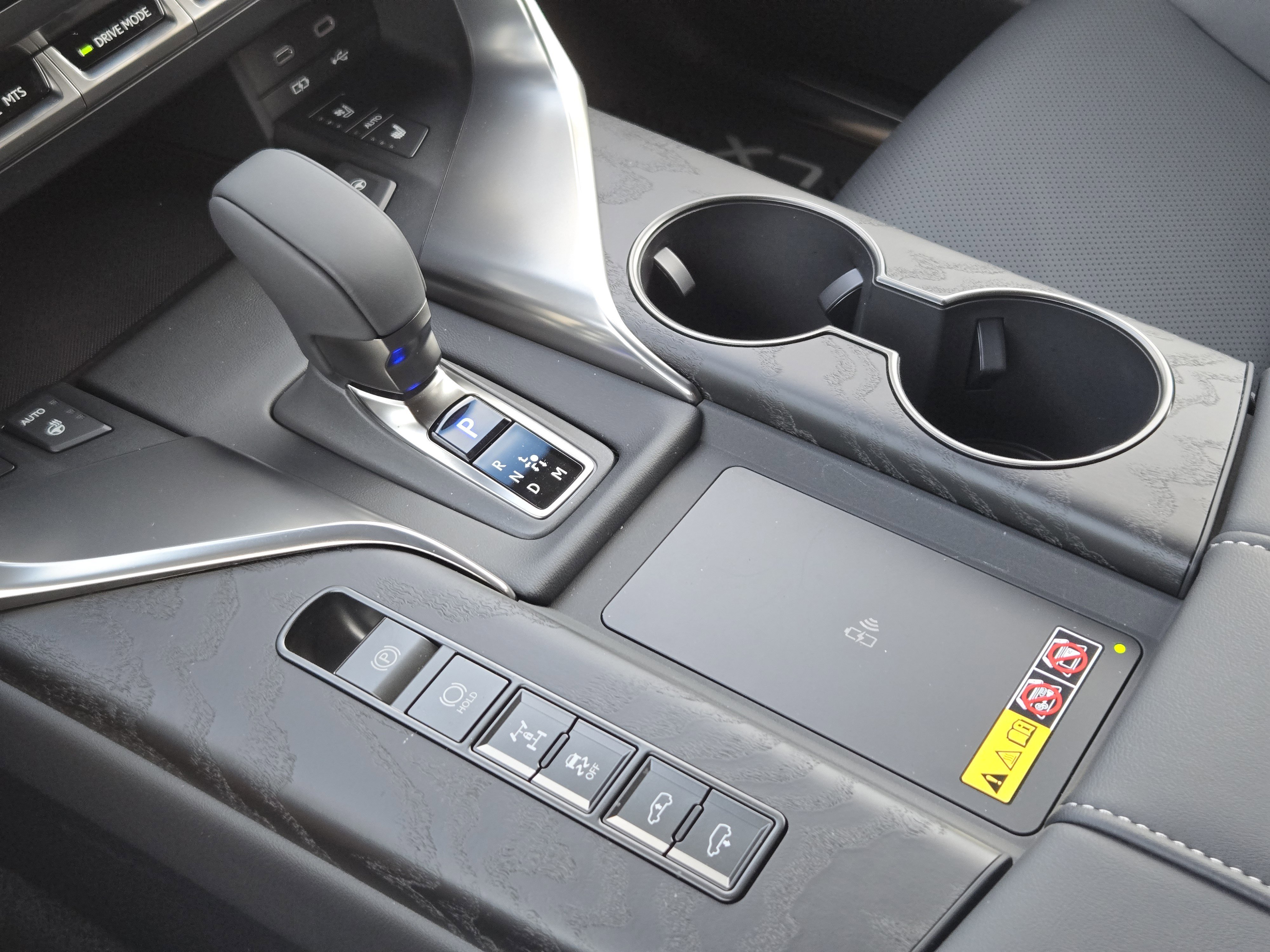 2026 Lexus LX 700h Luxury - Photo 15