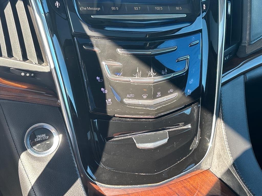 2015 Cadillac Escalade Luxury - Photo 16