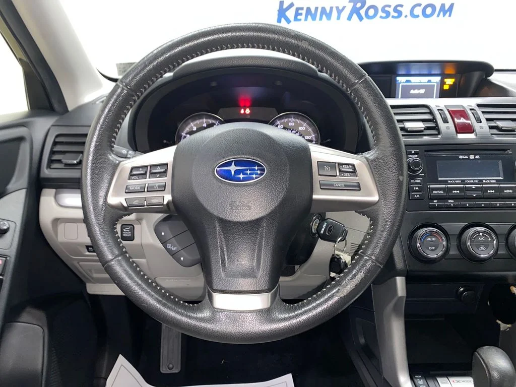 Used 2015 Green Subaru 2.5i Limited image 26