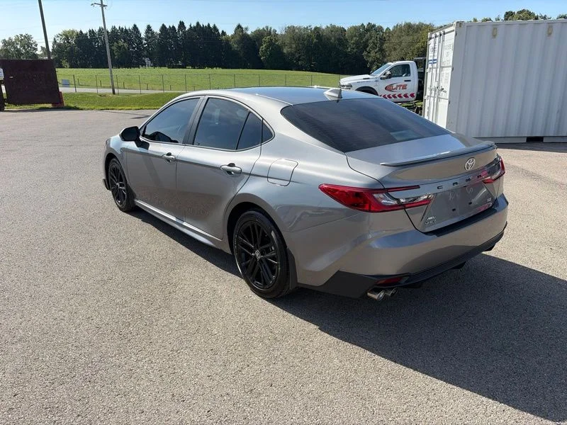 Used 2025  Toyota SE image 5