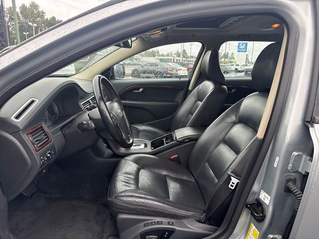 Used 2008 Electric Silver Metallic Volvo 3.2 image 15