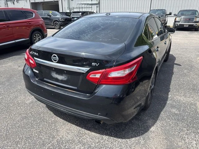 Used 2016 Black Nissan 2.5 SV image 2