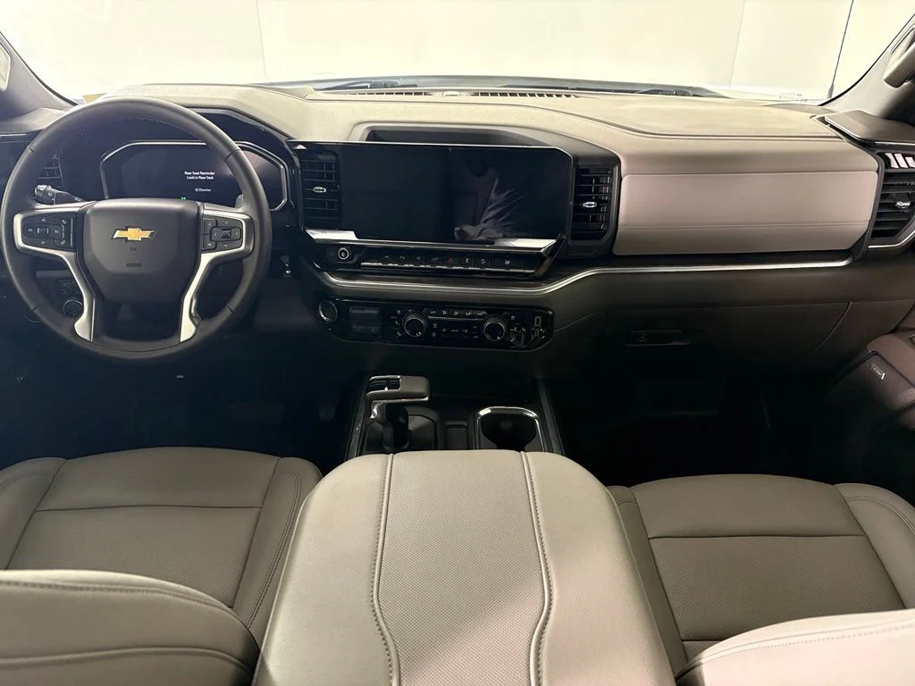 Used 2026 White Chevrolet LTZ image 39