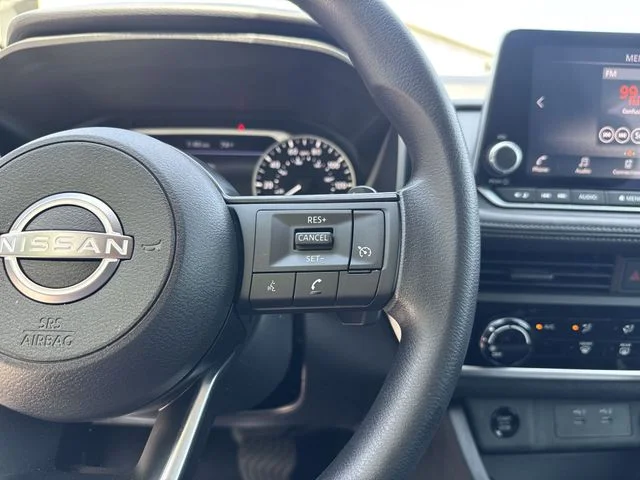 Used 2024 Silver Nissan S image 17