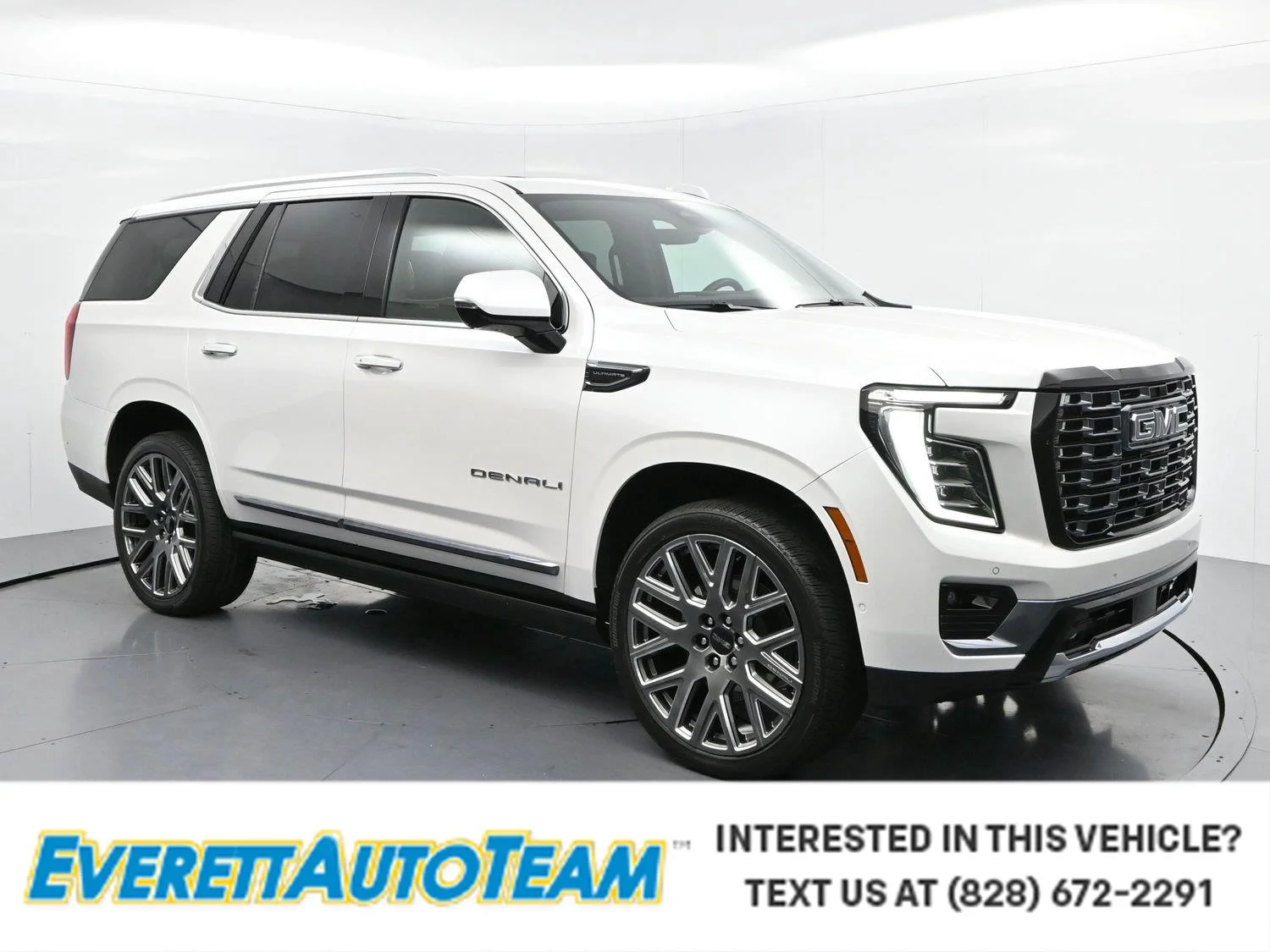 Used 2025 White Frost Tricoat GMC Denali Ultimate image 1