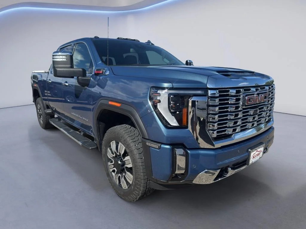 Used 2025 Downpour Metallic GMC Denali image 5