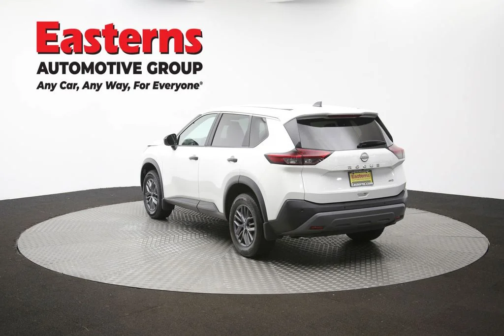 Used 2023 White Nissan S image 66