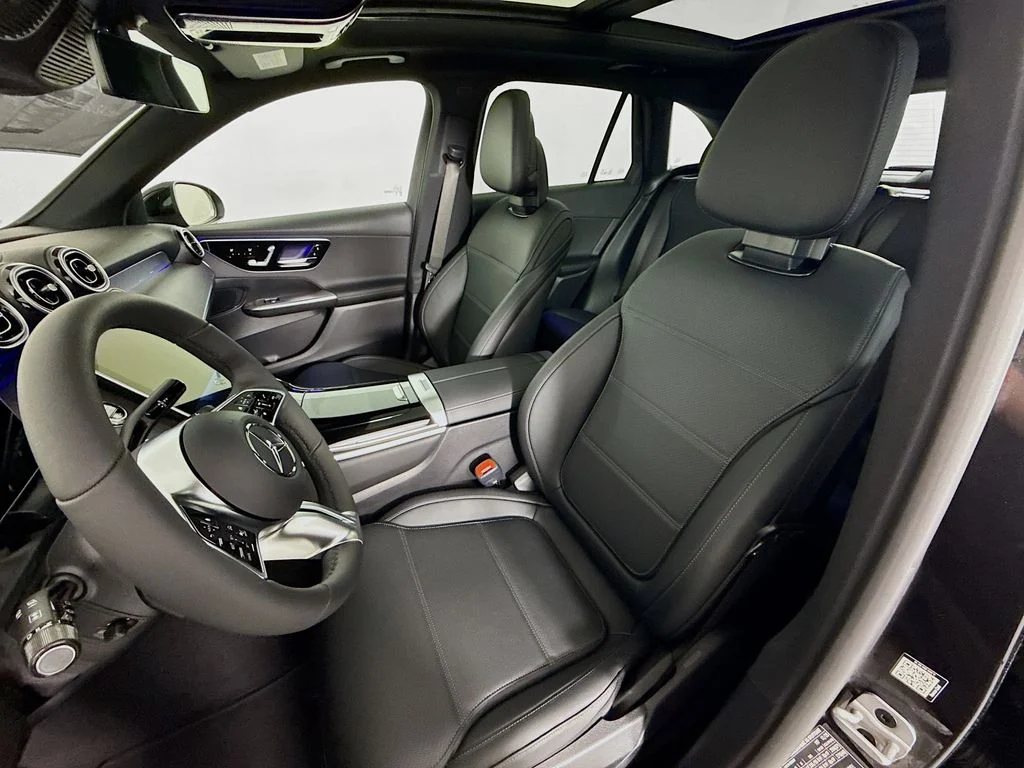 New 2026 Obsidian Black Metallic Mercedes-Benz GLC 300 image 5