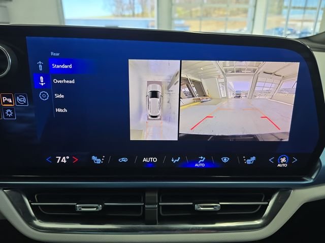 Used 2025 White Chevrolet LT image 16