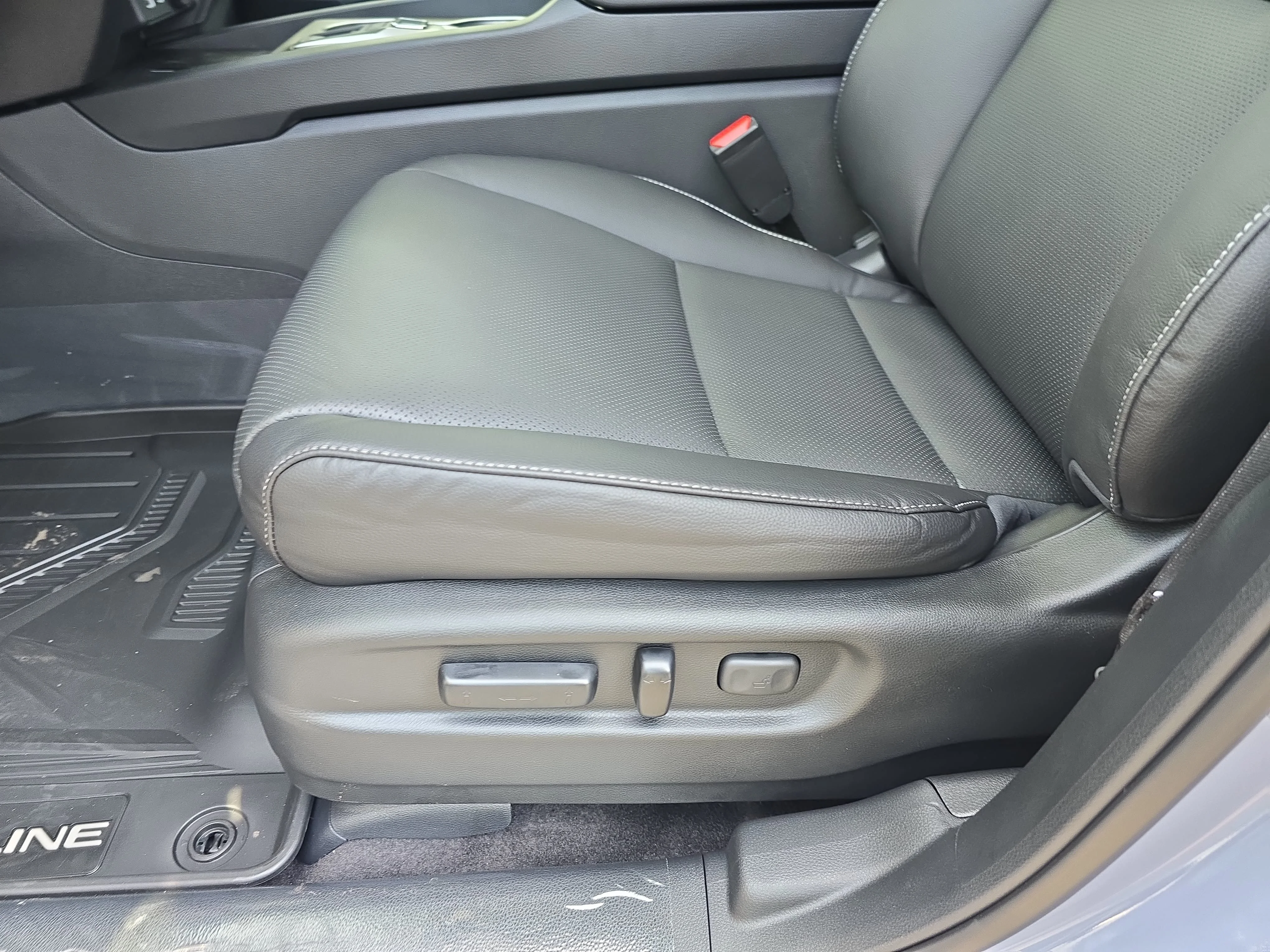 New 2026 Sonic Gray Pearl Honda RTL image 29
