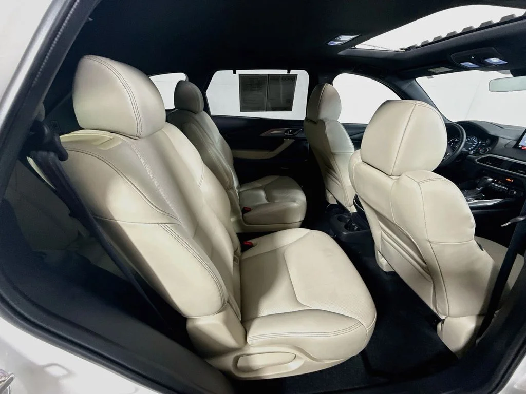 Used 2020 Snowflake White Pearl Mica Mazda Grand Touring image 28