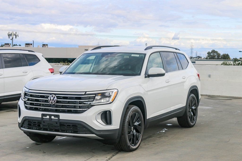 2026 Volkswagen Atlas SE w/Tech - Photo 3