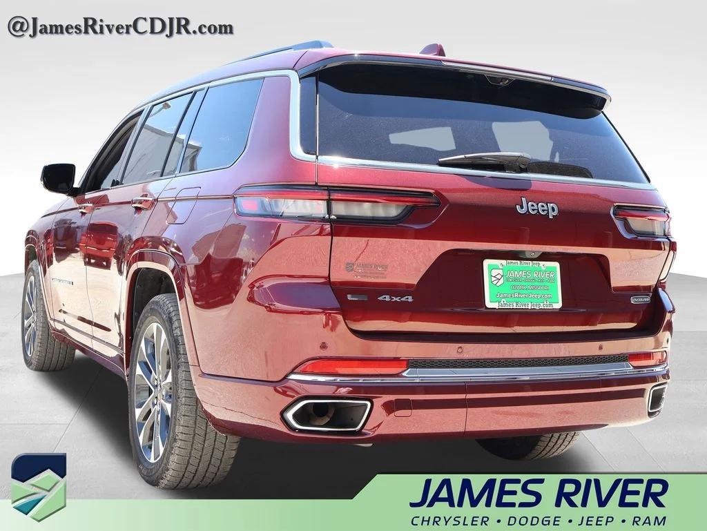 Used 2022 Red Jeep Overland image 3