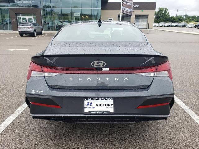 New 2026 Gray Hyundai SEL Sport image 6