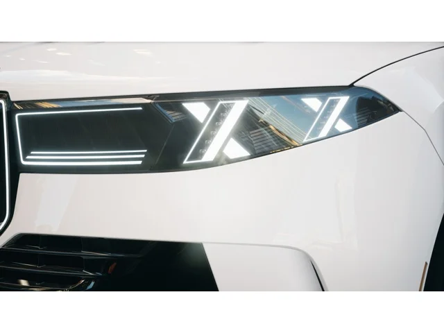 New 2027 Alpine White BMW  image 6