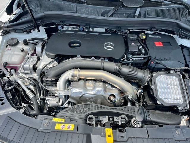 New 2026 Polar White Mercedes-Benz GLA 250 image 28