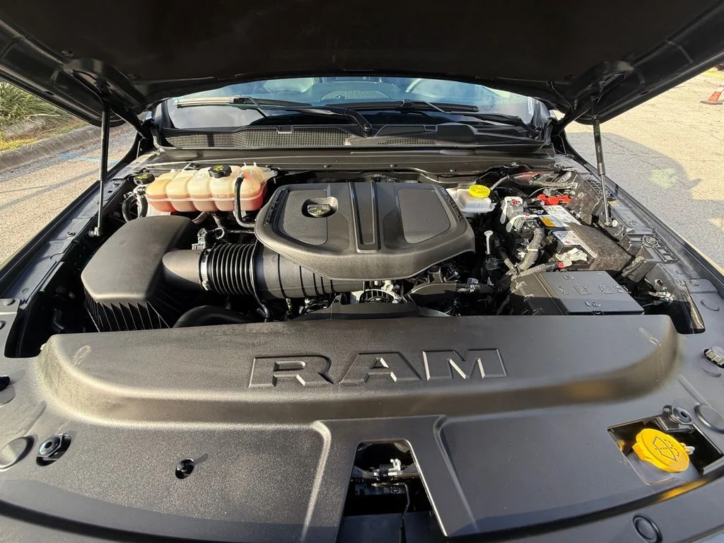 Used 2025 Blue Ram Laramie image 20