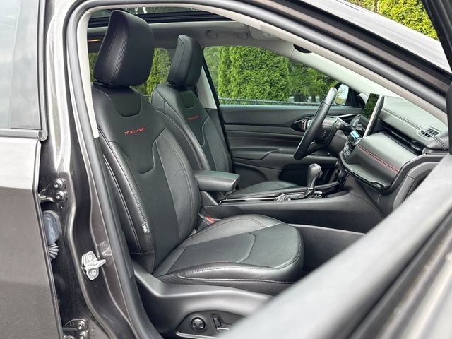 Used 2022 Granite Crystal Metallic Clearcoat Jeep Trailhawk image 23