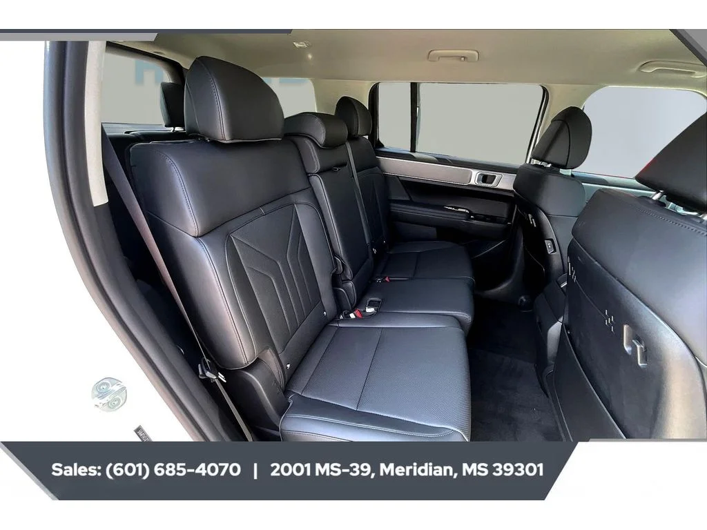 Used 2026 SERENITY WHITE Hyundai SEL image 8
