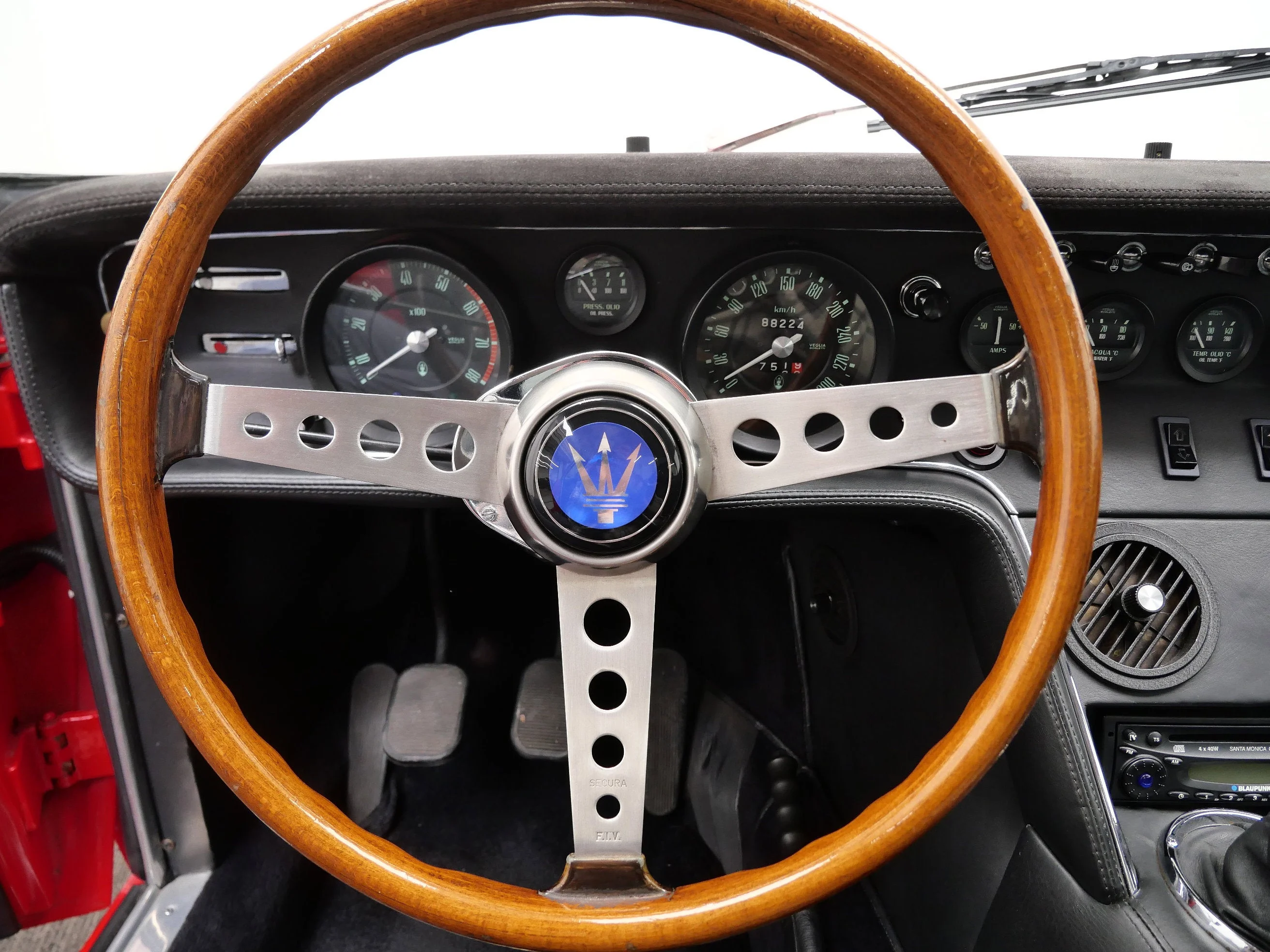 Used 1969 Red Maserati Base image 25