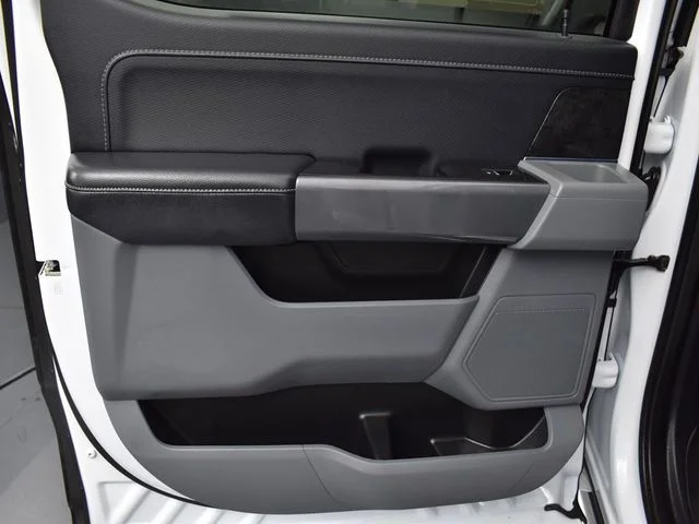 Used 2023 White Ford XLT image 20