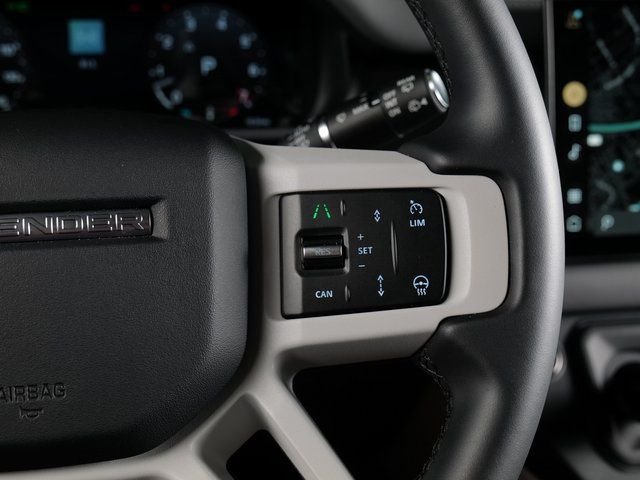 Used 2025 Blue Land Rover S image 22