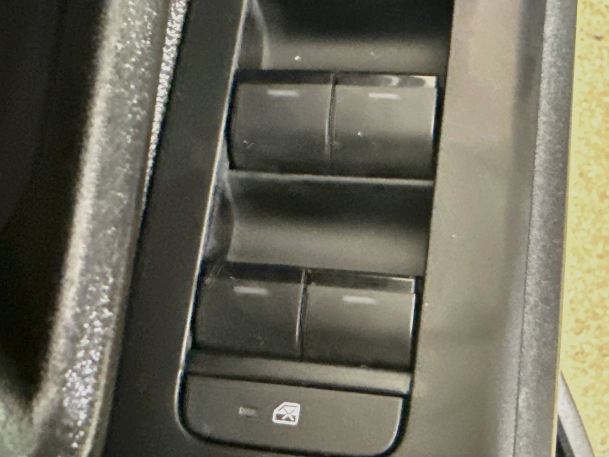 Used 2025 Blue Crush Metallic Toyota SR5 image 18