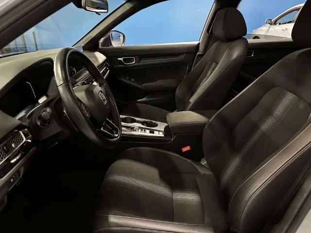 Certified Used 2025 Solar Silver Metallic Honda 4D SPORT image 15
