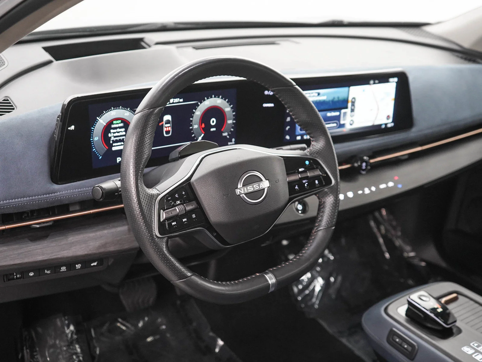 Used 2023 Black Diamond Pearl Nissan PLATINUM+ image 21