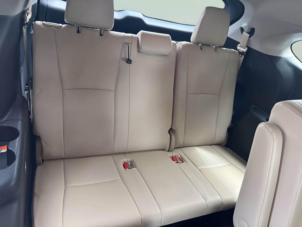 Used 2020 Gray Toyota XLE image 12