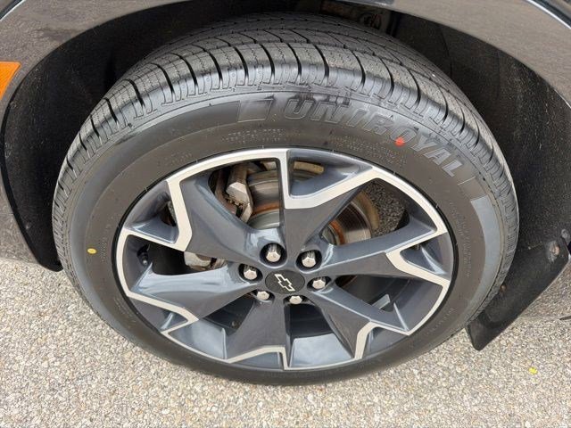 Used 2019 Black Chevrolet RS image 10