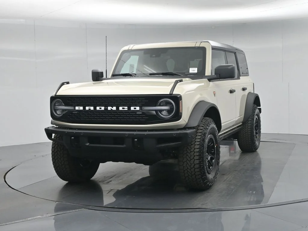 New 2026 Desert Sand Ford Badlands image 54